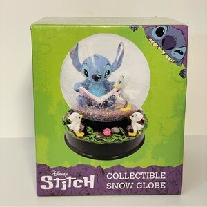 Disney Lilo & Stitch Ducklings Snow Globe